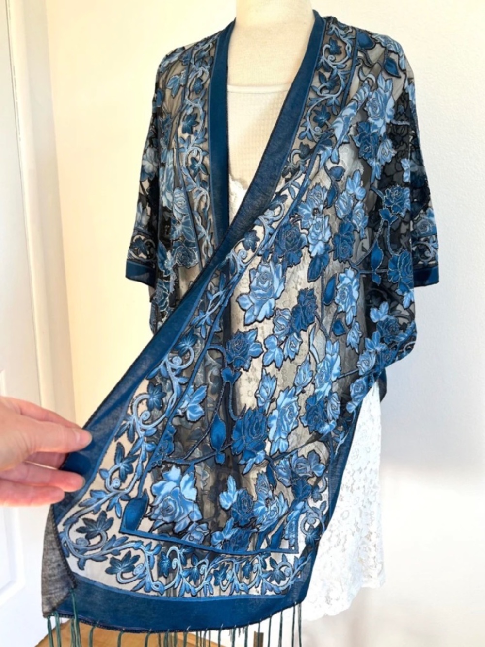 Blue floral, Rose, kimono, roses, fringed, Handmade, Kimono with sleeves, Semi s